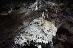Grotte de han Lichtshow