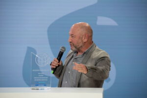 Alexander Chrapko of Cave Lighting at the Hessian Export Award ceremony