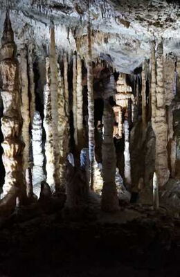 Cave Lighting International im ACKMA-Magazin – innovative Beleuchtung für Höhlen weltweit