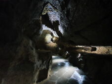 LED light installation illuminating the stalactites in the Bilstein Cave