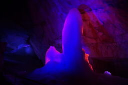 Dachstein Rieseneis cave light show