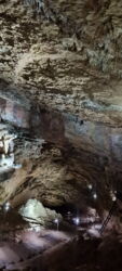 energieeffizientes Konzept von Cavelighting in Grottes de Blanot