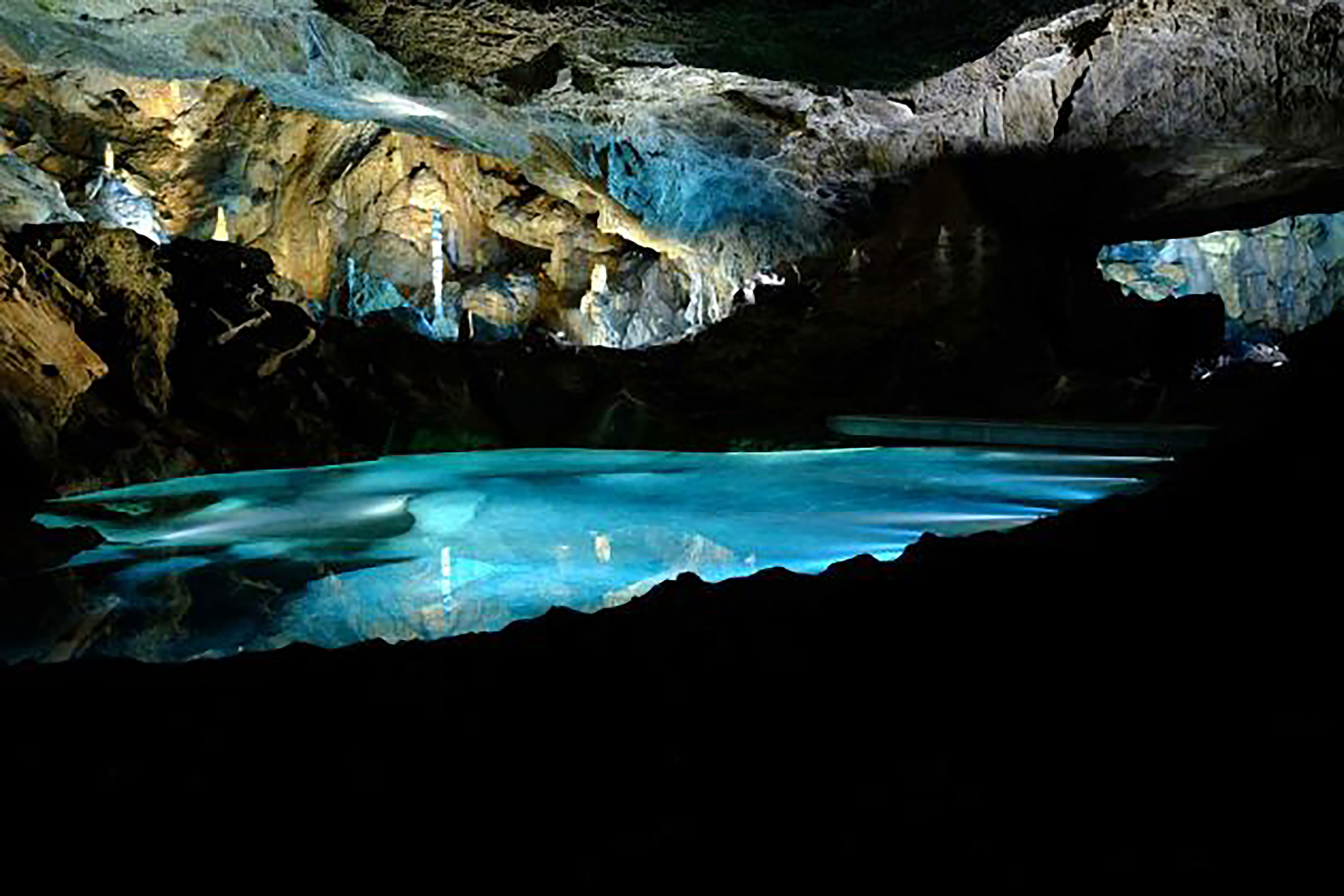 Referenzen Schauhöhlen Cave Lighting